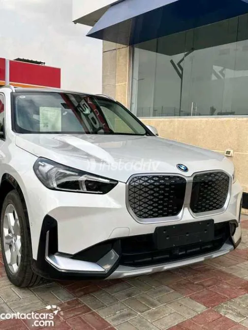 بي ام دبليو اى اكس 1 2026 أبيض مستعملة للبيع - 1