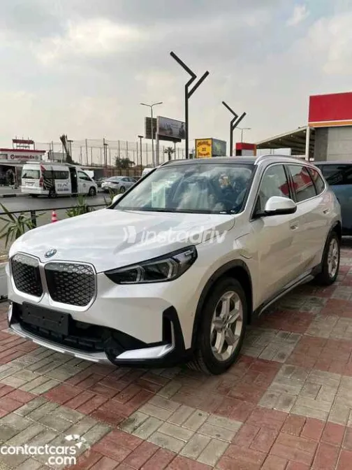 بي ام دبليو اى اكس 1 2026 أبيض مستعملة للبيع - 8