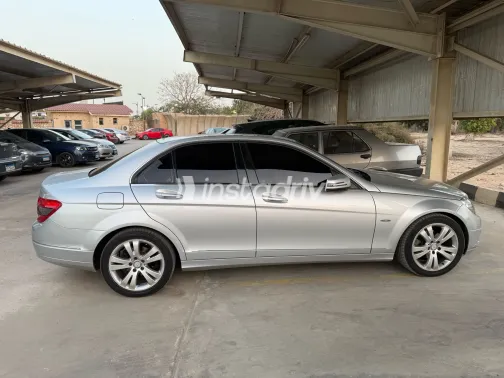 Mercedes C 180 2009 White Used for Sale - 1