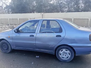 فيات سينا 2002 رمادي غامق مستعملة للبيع