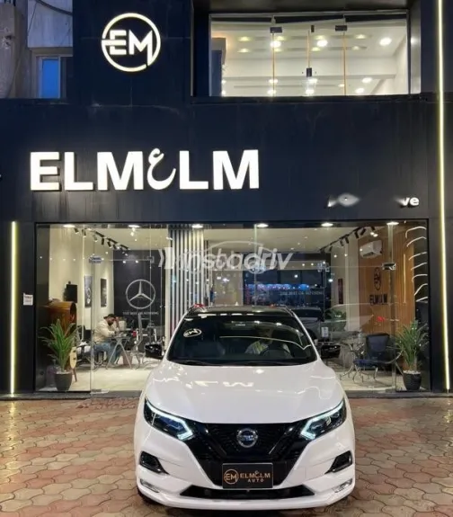 Nissan Qashqai 2021 White Used for Sale - 1