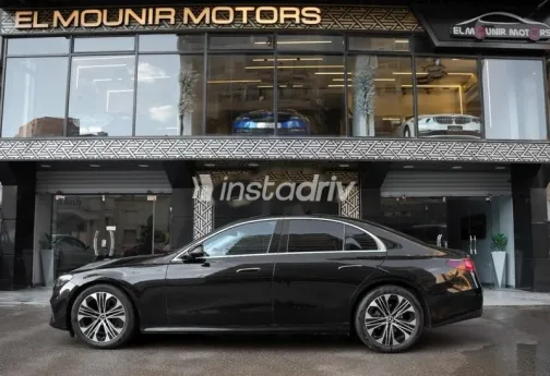 Mercedes E 200 2024 Black Used for Sale - 3
