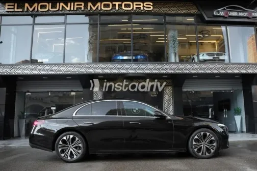 Mercedes E 200 2024 Black Used for Sale - 4