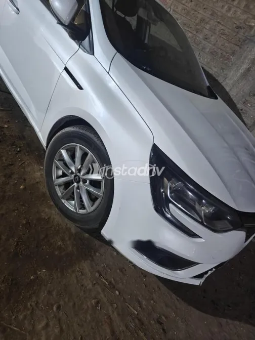 Renault Megane 2017 White Used for Sale - 2