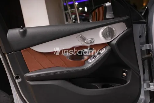 Mercedes GLC 300 2021 Silver Used for Sale - 10