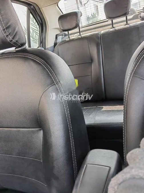 رينو لوجان 2016 أسود مستعملة للبيع - 4