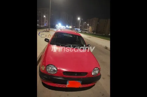 تويوتا كورولا 1998 أحمر مستعملة للبيع - 5