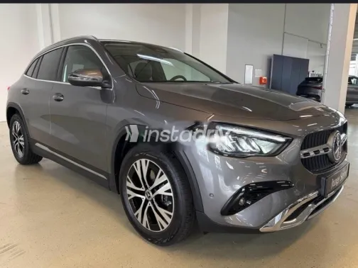 Mercedes GLA 200 2025 Gray Used for Sale - 2