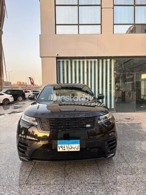 Land Rover Velar 2024 Black Used for Sale - 3