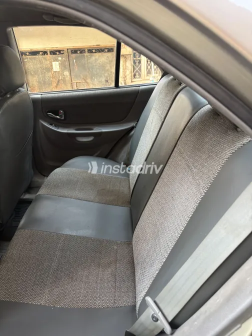 هيونداي فيرنا 2012 أبيض مستعملة للبيع - 3