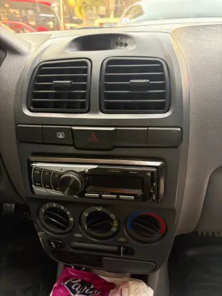 هيونداي فيرنا 2012 أبيض مستعملة للبيع