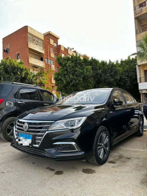 ام جى 5 2025 أبيض مستعملة للبيع - 2