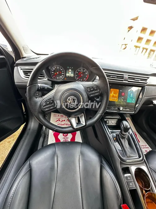 ام جى 5 2025 أبيض مستعملة للبيع - 3