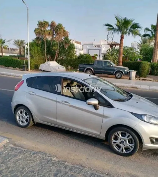 Ford Fiesta 2014 White Used for Sale - 5