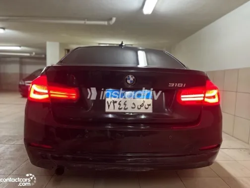 بي ام دبليو 318 2018 أبيض مستعملة للبيع - 6