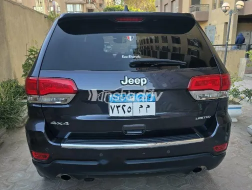 Jeep Grand Cherokee 2022 Gray Used for Sale - 4