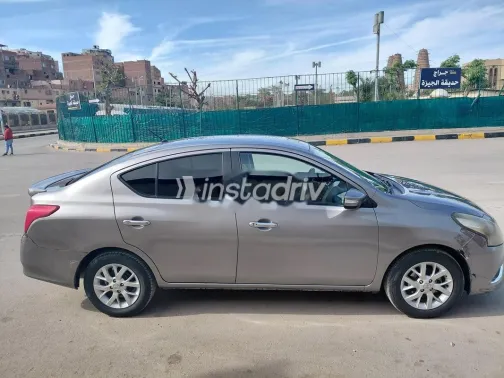 Nissan Sunny 2021 White Used for Sale - 2