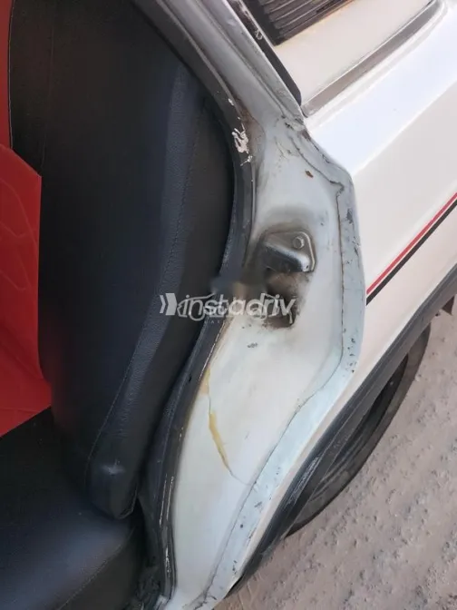 لادا 2107 2006 أبيض مستعملة للبيع - 3