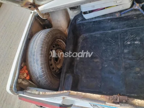 لادا 2107 2006 أبيض مستعملة للبيع - 4