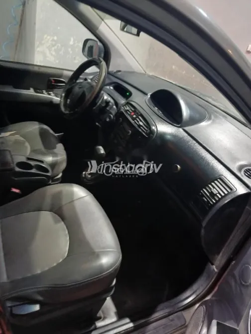 هيونداي ماتريكس 2009 رمادي مستعملة للبيع - 5