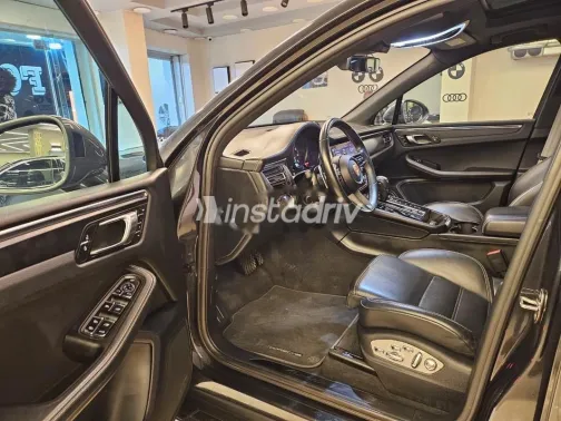 Porsche Macan 2023 Gray Used for Sale - 10