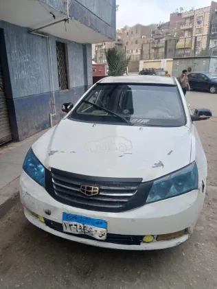 جيلي امجراند 7 2014 أبيض مستعملة للبيع