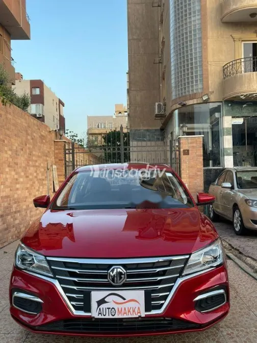 ام جى 5 2026 أحمر مستعملة للبيع - 1