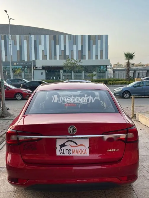 ام جى 5 2026 أحمر مستعملة للبيع - 2