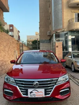 ام جى 5 2026 أحمر مستعملة للبيع