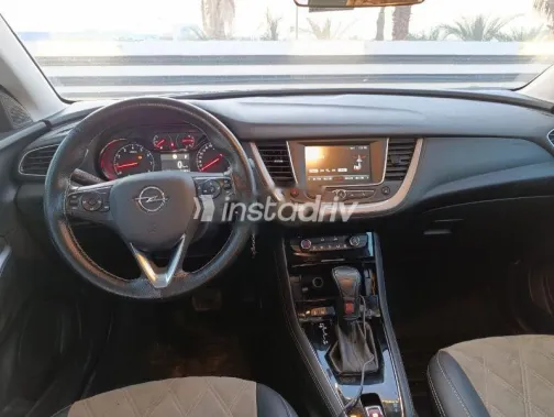 اوبل جراند لاند 2020 أحمر مستعملة للبيع - 7