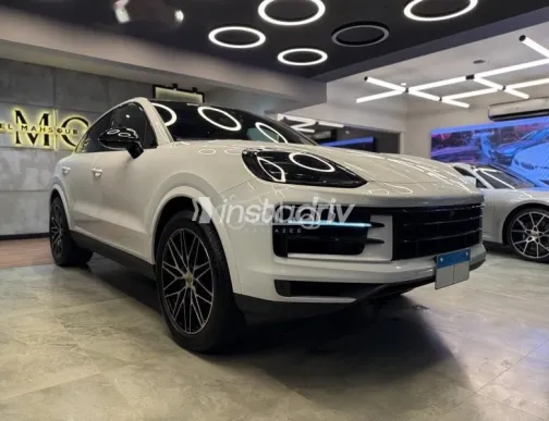Porsche Cayenne S 2024 White Used for Sale - 2