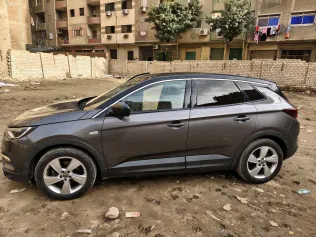 اوبل جراند لاند 2020 أبيض مستعملة للبيع