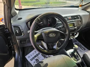 كيا ريو 2015 أبيض مستعملة للبيع