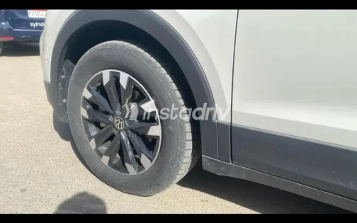 Volkswagen CC 2023 White Used for Sale - 10