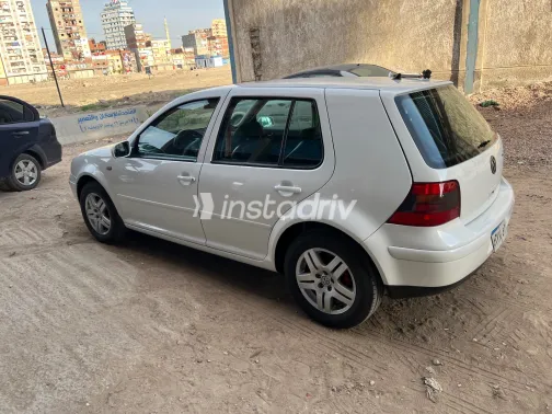 فولكس فاغن جولف 2000 أبيض مستعملة للبيع - 4