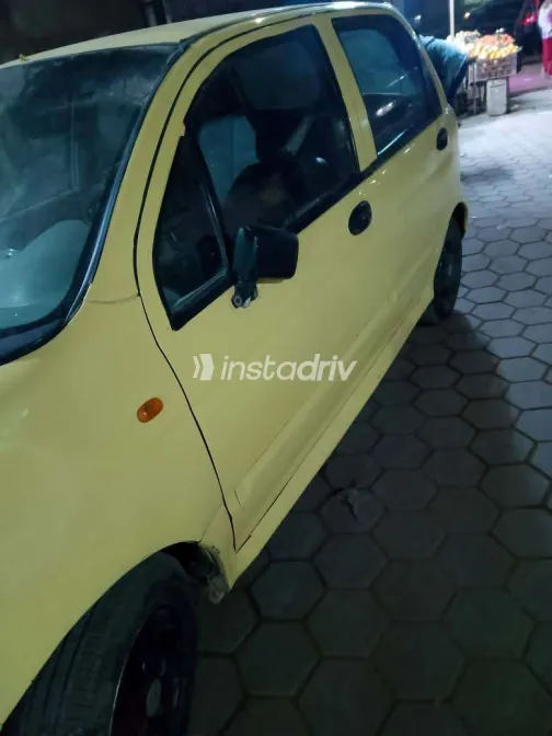 Kia Carnival 2007 White Used for Sale - 2