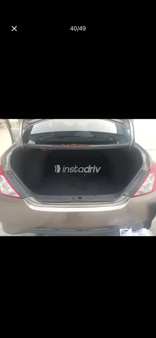 نيسان صنى 2019 أبيض مستعملة للبيع - 2