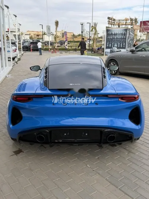 لوتس اميرا 2024 أزرق غامق مستعملة للبيع - 3