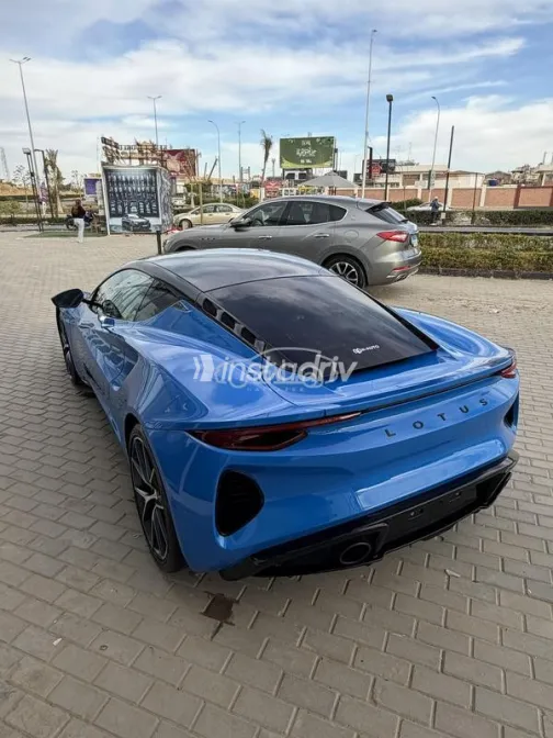 لوتس اميرا 2024 أزرق غامق مستعملة للبيع - 6