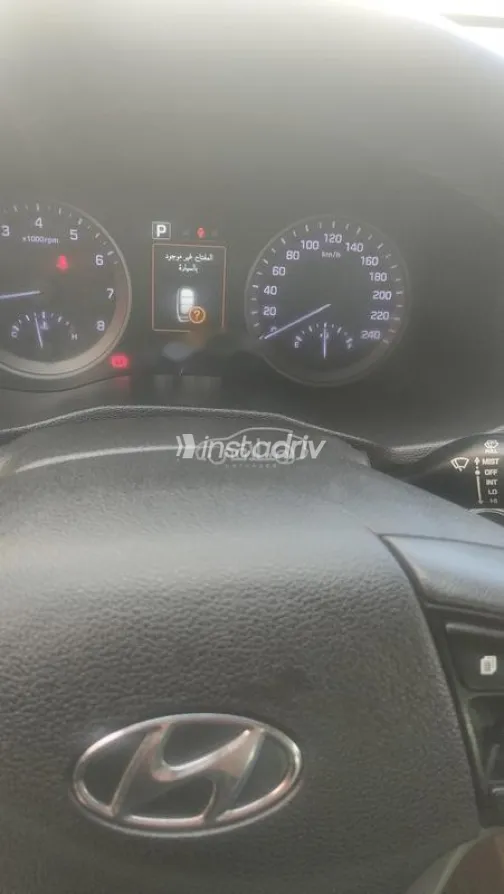 هيونداي توسان 2017 برونزي مستعملة للبيع - 7