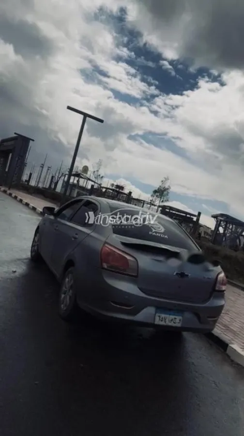 شيفروليه أوبترا 2017 أبيض مستعملة للبيع - 2