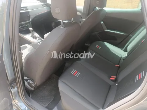 Seat Arona 2019 Gray Used for Sale - 9