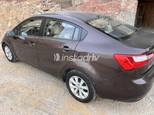 كيا ريو 2013 بني مستعملة للبيع - 4