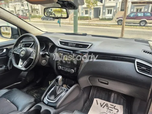 Nissan Qashqai 2018 White Used for Sale - 5