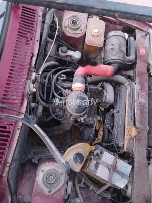 فيات شاهين 1997 أحمر غامق مستعملة للبيع - 2