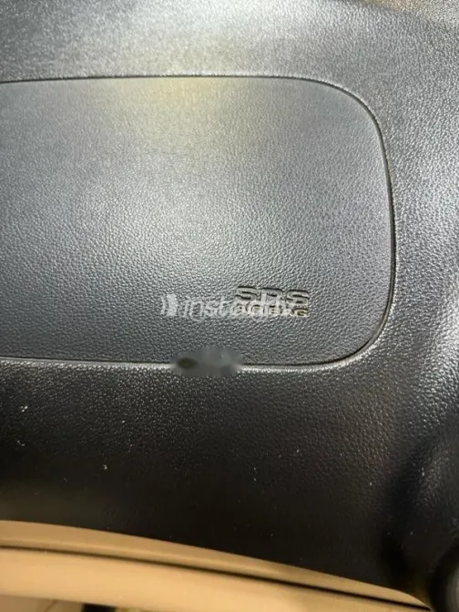 Kia Carens 2012 Black Used for Sale - 8