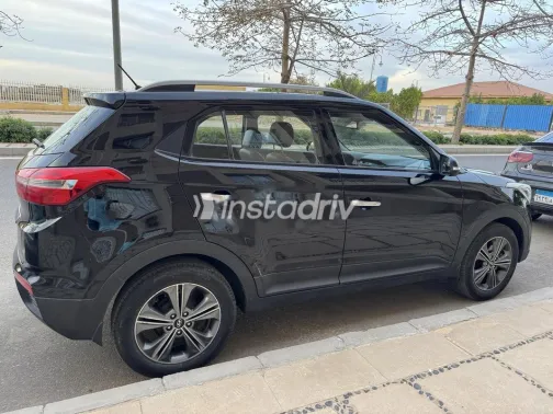 هيونداي كريتا 2016 أبيض مستعملة للبيع - 2