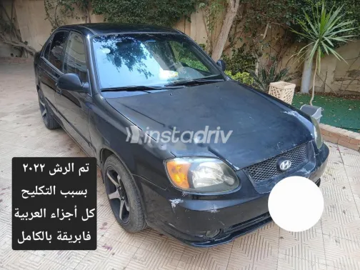 هيونداي فيرنا 2012 أسود مستعملة للبيع - 3