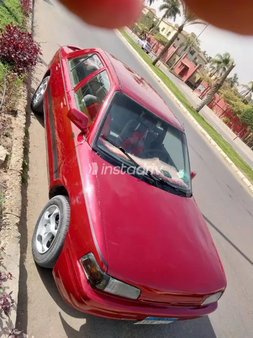 مازدا 323 1992 أبيض مستعملة للبيع - 3