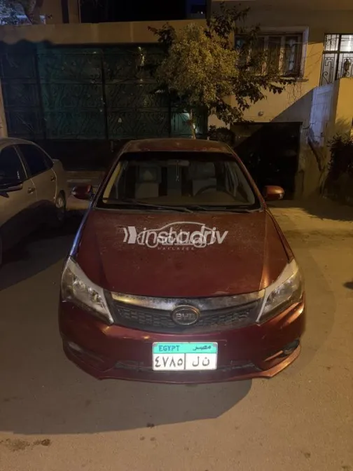 بى واى دى‬ F3 2019 أبيض مستعملة للبيع - 2